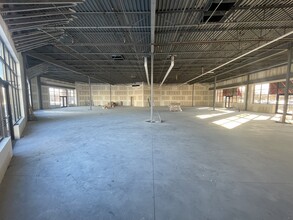20-40 Arena Center, Council Bluffs, IA for lease Interior Photo- Image 2 of 5