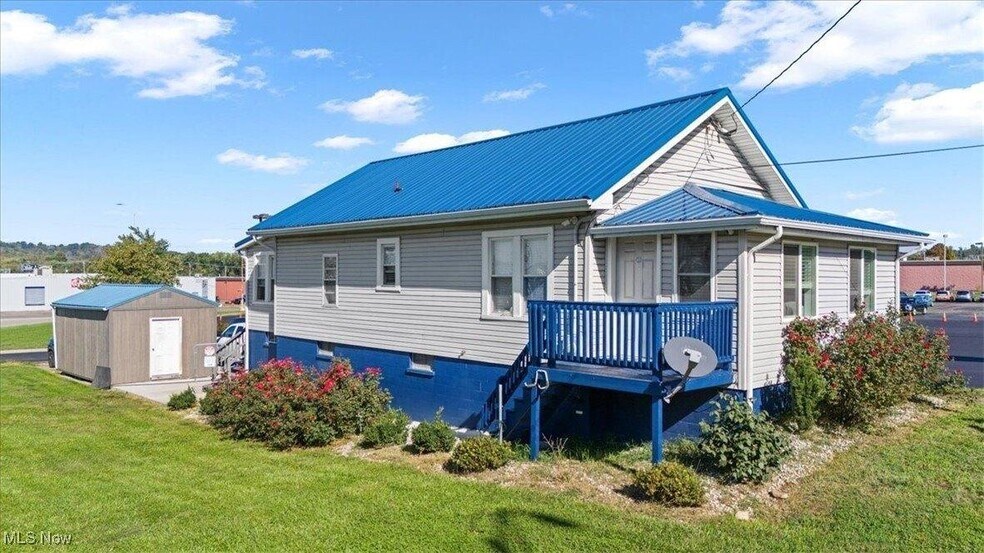 2303 Murdoch Ave, Parkersburg, WV à vendre - Photo principale - Image 1 de 8