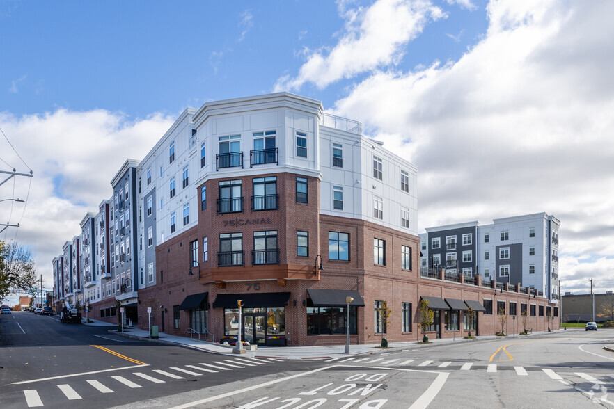 75 Canal St, Manchester, NH à louer - Photo principale - Image 1 de 37