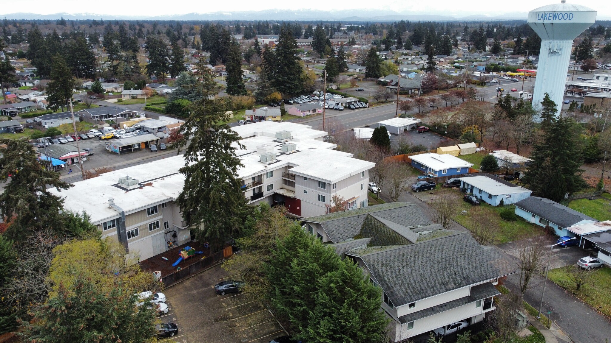 10240 Bridgeport Way SW, Lakewood, WA à vendre Photo principale- Image 1 de 11