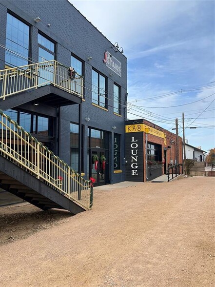 141 Oak St, Abilene, TX for lease - Building Photo - Image 3 of 17