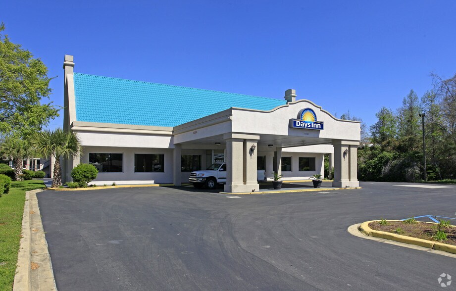 3100 Apalachee Pky, Tallahassee, FL à vendre - Photo du bâtiment - Image 2 de 4