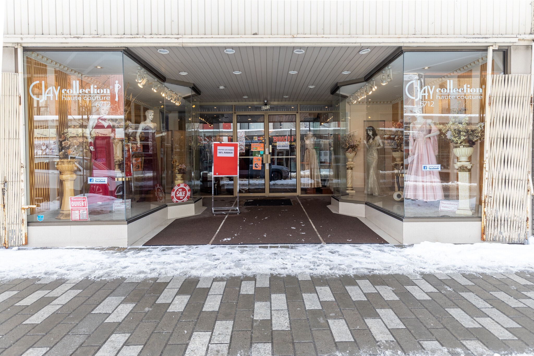 6712 Saint-Hubert Rue, Montréal, QC for lease Primary Photo- Image 1 of 11