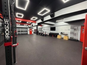 12 Bank St, Summit, NJ à louer Photo intérieure- Image 1 de 3