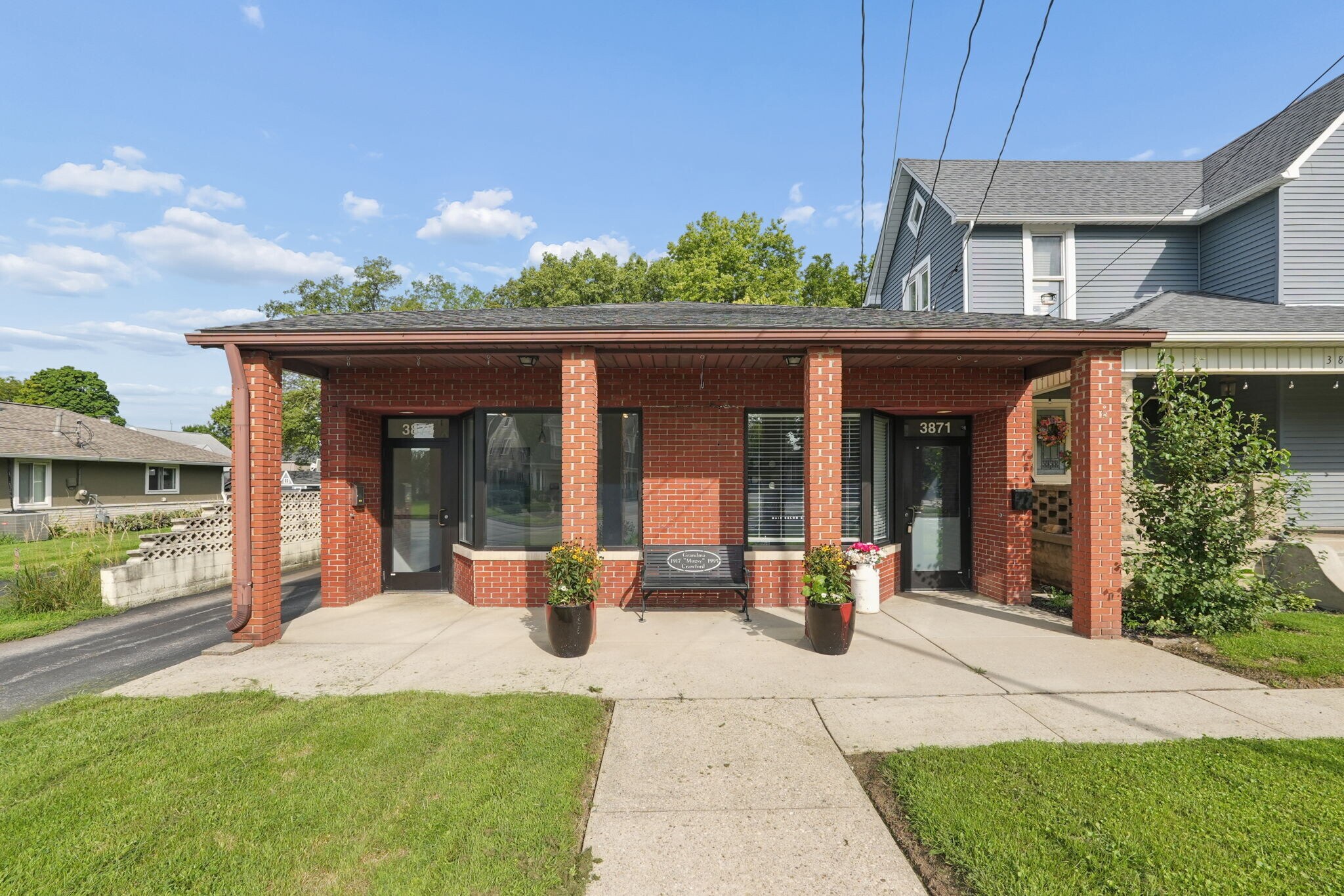3869-3871 Broadway, Grove City, OH for lease Building Photo- Image 1 of 16