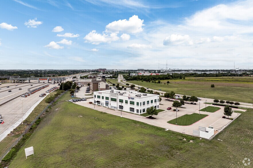 4200 Mapleshade Ln, Plano, TX à louer - Aérien - Image 2 de 6