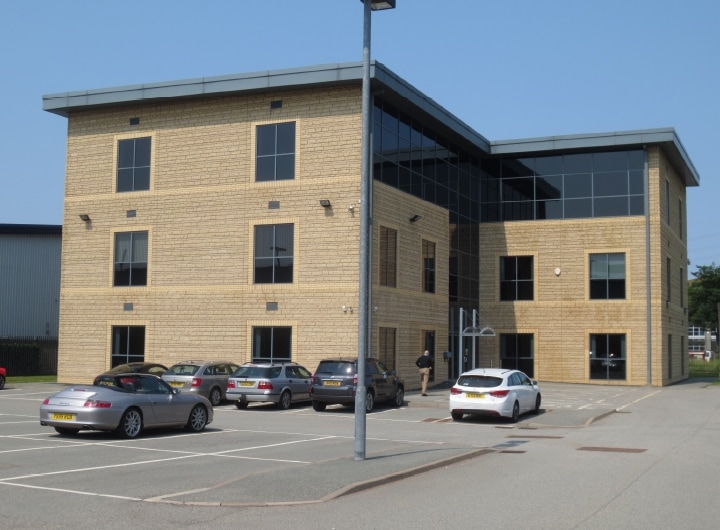 Premier Way, Elland for lease - Building Photo - Image 3 of 13