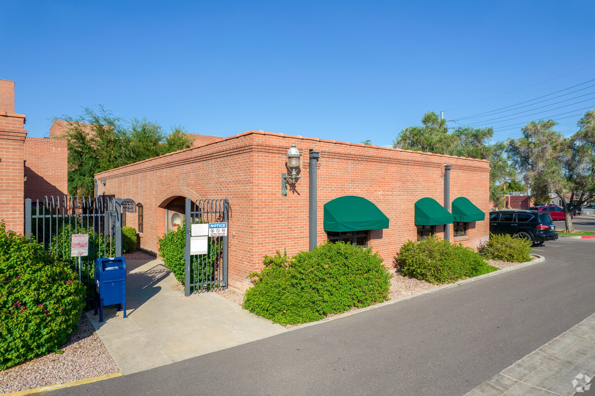 2701 N 16th St, Phoenix, AZ for lease Primary Photo- Image 1 of 3
