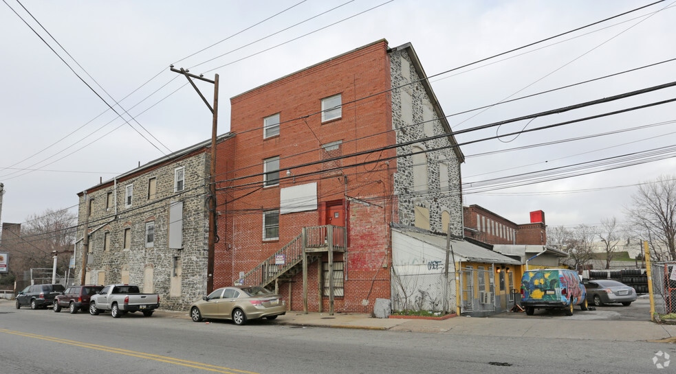 1196 Adams Ave, Philadelphia, PA for lease - Primary Photo - Image 1 of 4