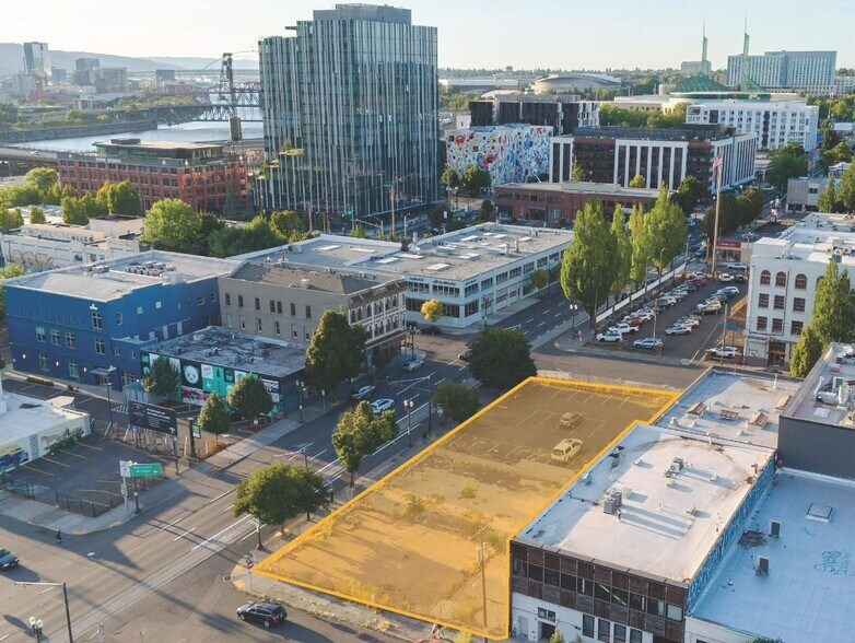 234 - 240 SE Grand, Portland, OR à vendre - Aérien - Image 2 de 5