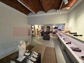 Commerce de détail dans Barcelone, Barcelona à louer Photo intérieure- Image 2 de 4