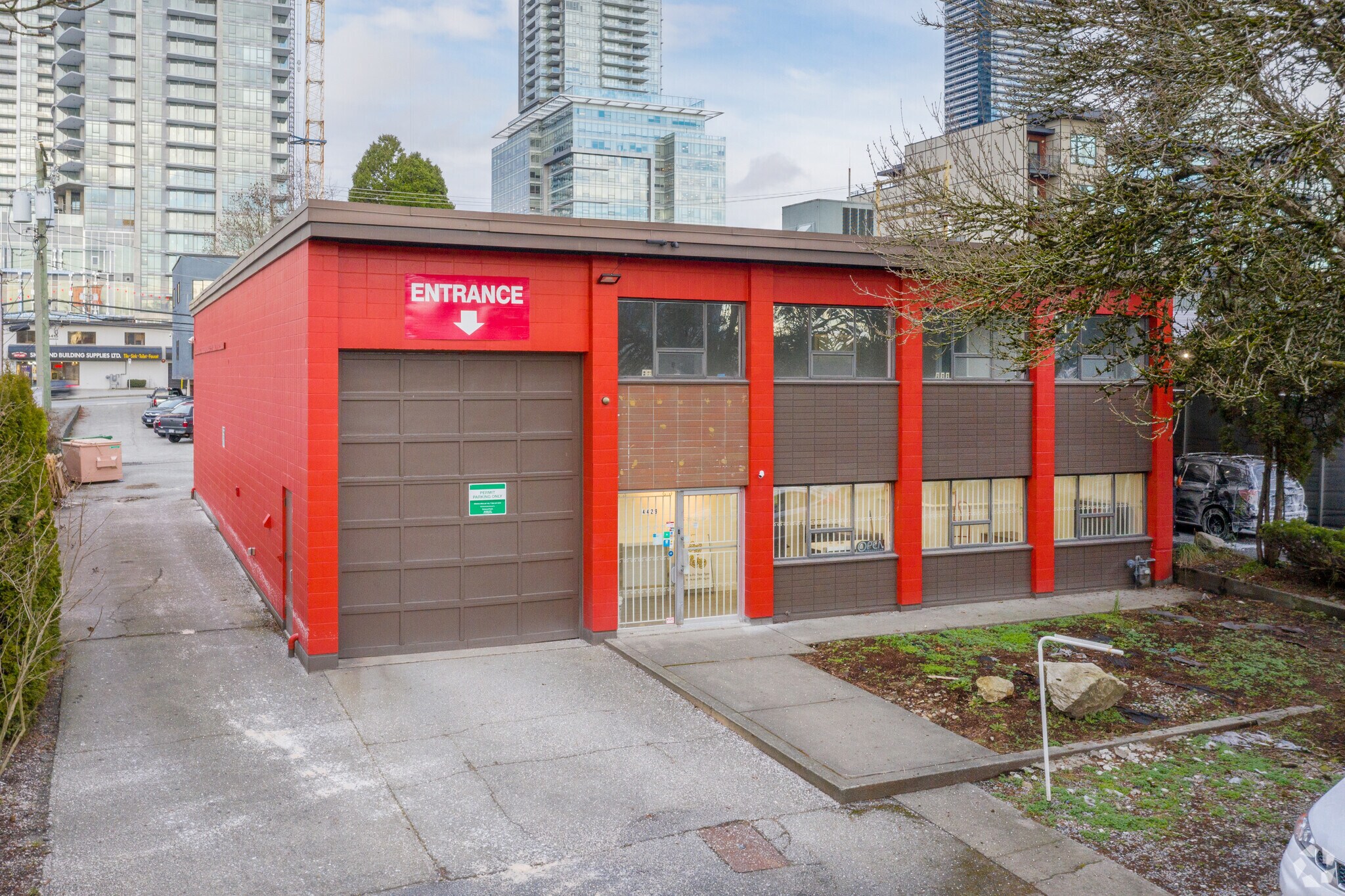 4429 Juneau St, Burnaby, BC à vendre Photo principale- Image 1 de 1