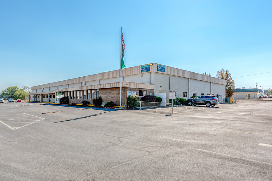 1120 N Edison St, Kennewick, WA for sale - Building Photo - Image 1 of 1