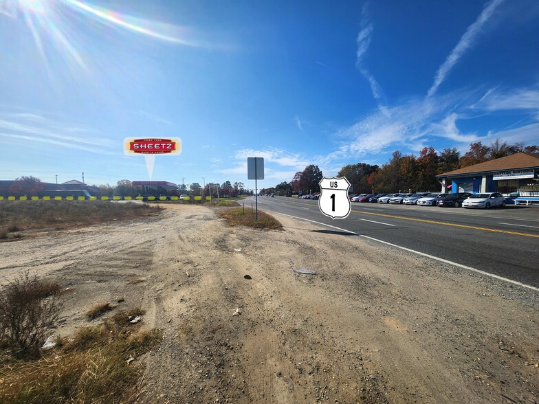 8601 Patriot Hwy, Fredericksburg, VA à vendre - Photo du bâtiment - Image 2 de 7