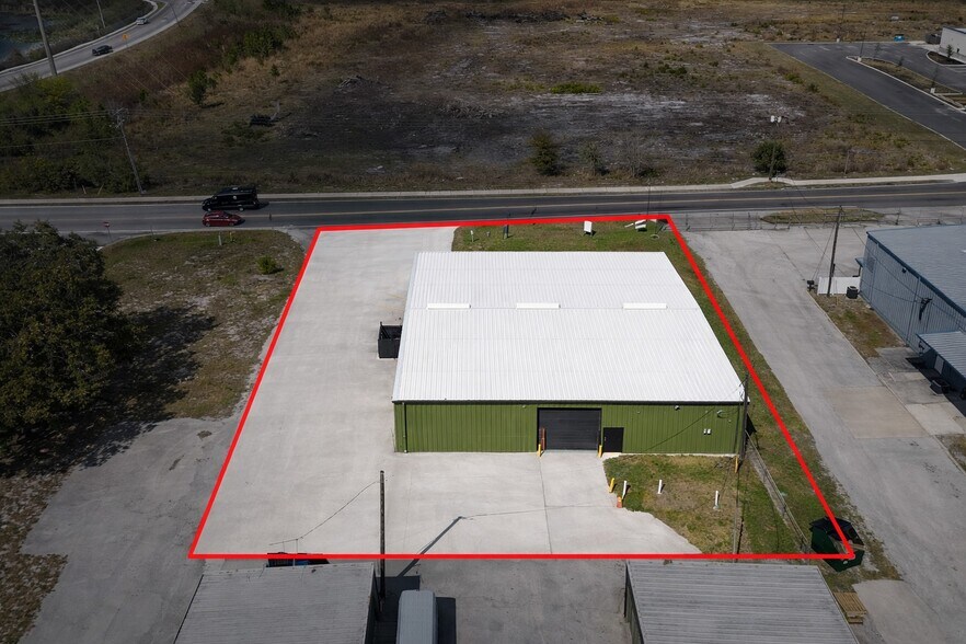 2621 Skyview Dr, Lakeland, FL à louer - Photo du bâtiment - Image 2 de 10
