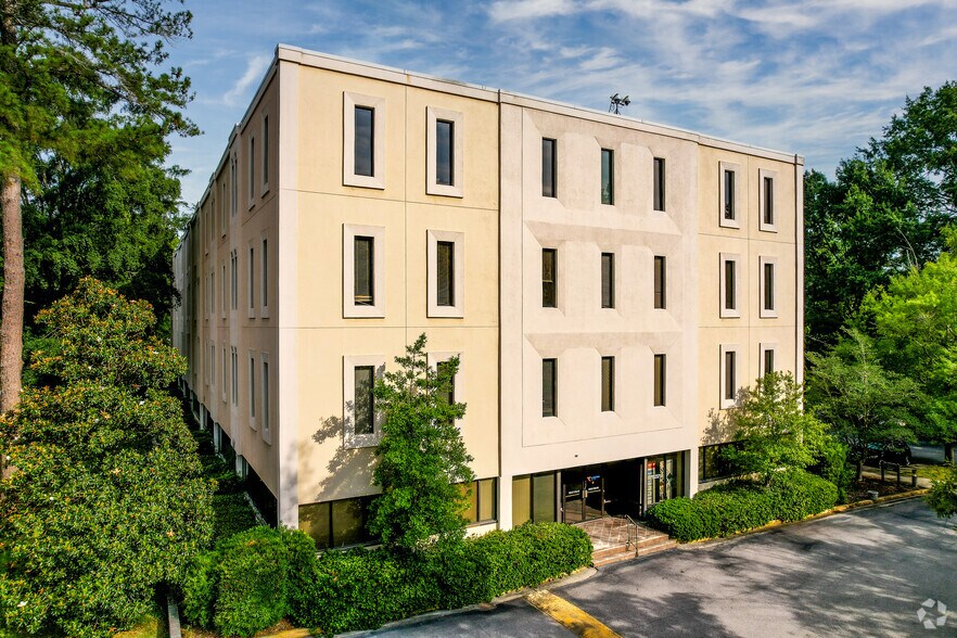 1800 Saint Julian Pl, Columbia, SC à louer - Photo du bâtiment - Image 1 de 6