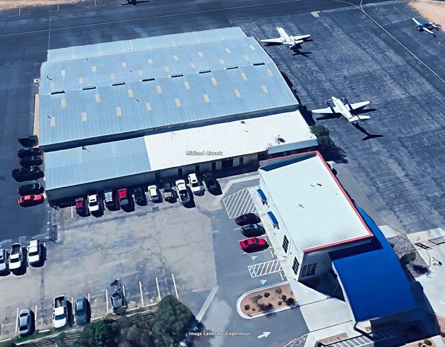 Plus de détails pour 901 Veterans Airpark Ln, Midland, TX - Bureau à louer