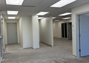 7207 Fairmount Dr SE, Calgary, AB for lease Interior Photo- Image 2 of 3