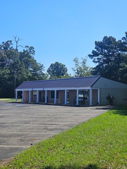 4029 Heard Industrial Blvd, Cumming, GA à louer - Photo du bâtiment - Image 2 de 11