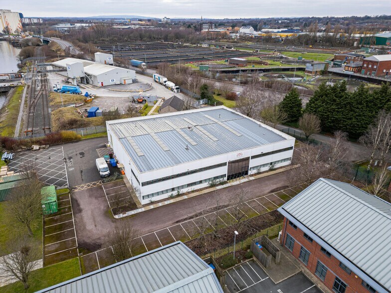 Pacific Way, Salford à louer - Photo du bâtiment - Image 2 de 6