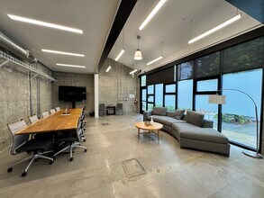 606 Venice Blvd, Venice, CA for lease Interior Photo- Image 1 of 14