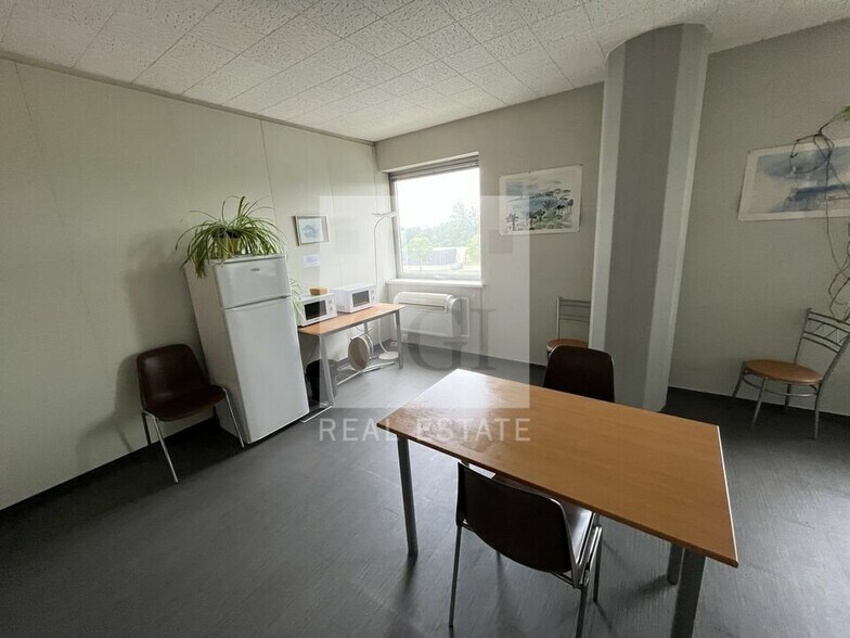 95 Rue Pouilly Loché, Mâcon for lease - Interior Photo - Image 3 of 15