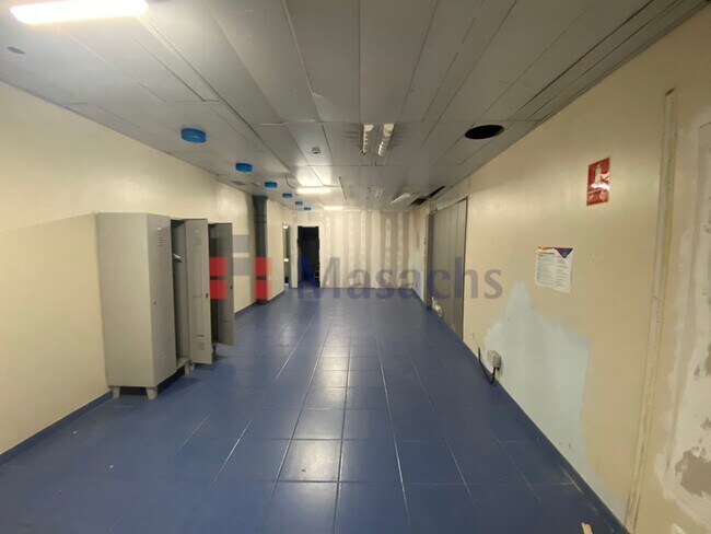 Plus de détails pour Commerce de détail à louer