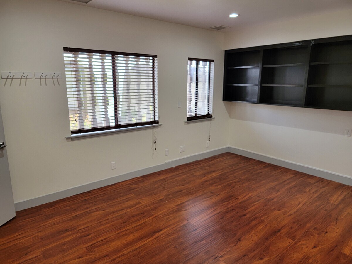 3231 Waring Ct, Oceanside, CA 92056 - Unité K - - Photo intérieure - Image 1 of 28