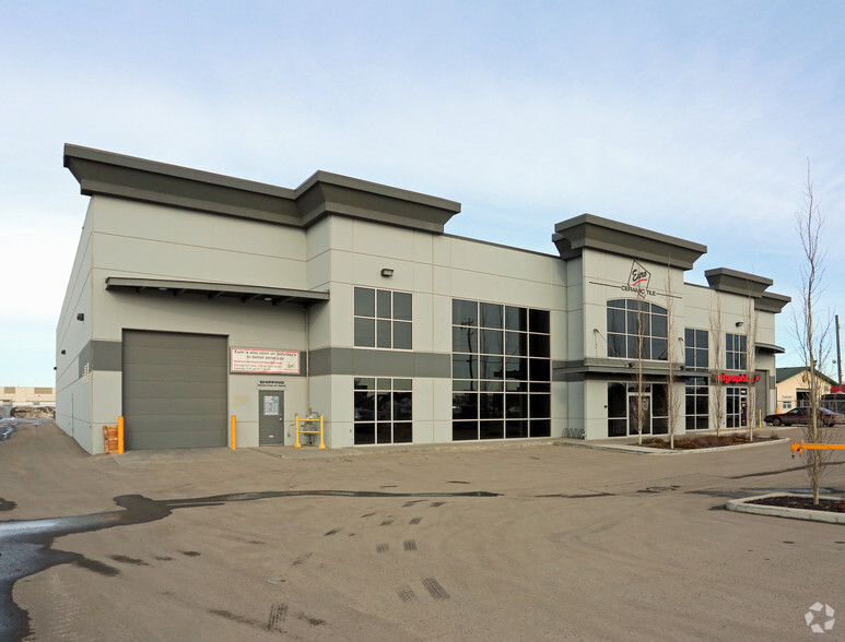 15508 128th Ave NW, Edmonton, AB for lease - Primary Photo - Image 1 of 3