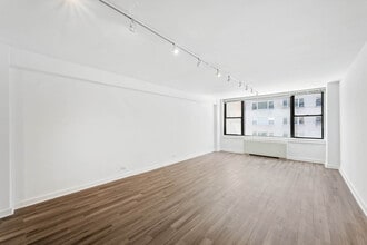 155 E 55th St, New York, NY for lease Interior Photo- Image 2 of 6