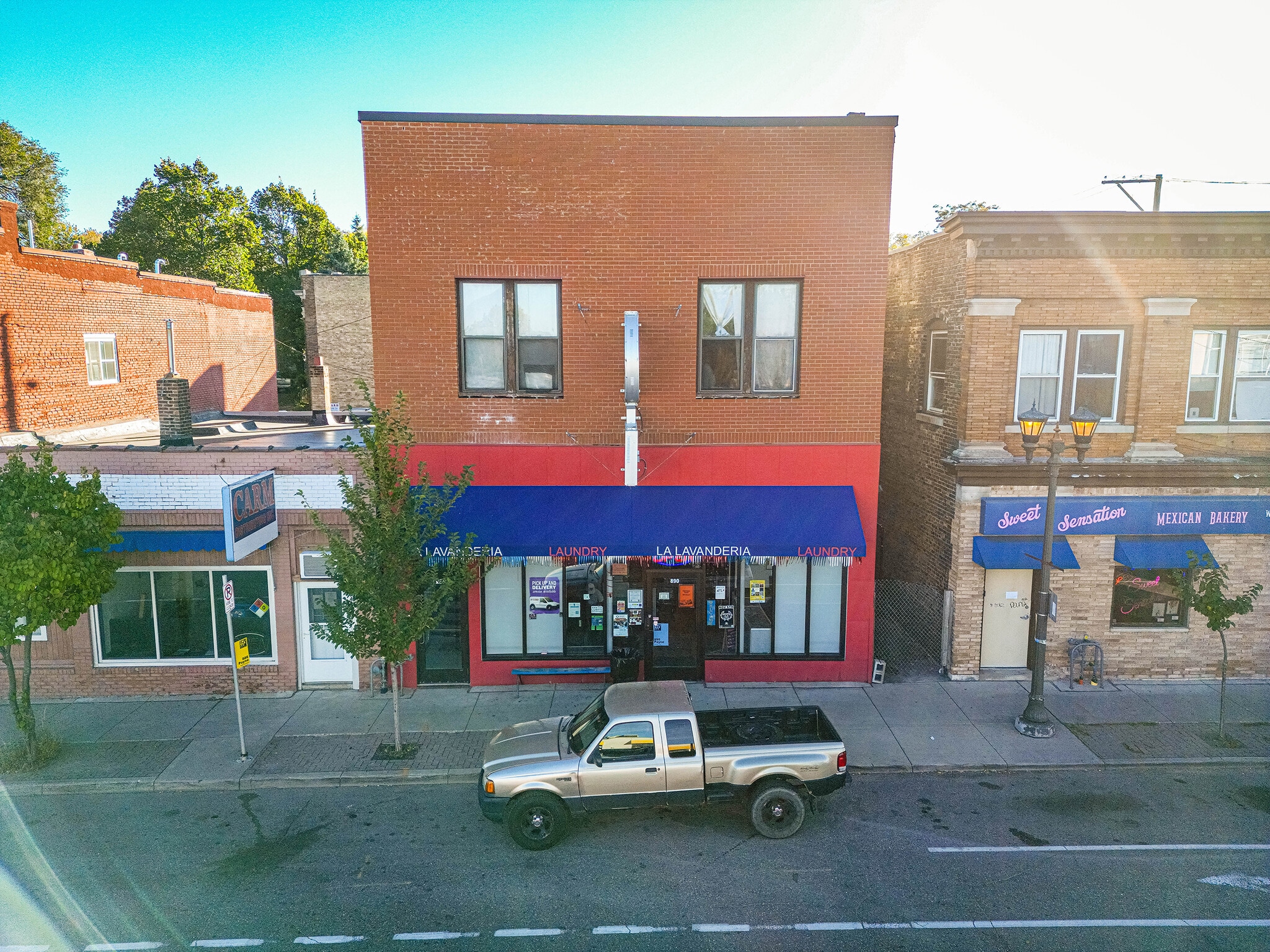 890 Payne Ave, Saint Paul, MN for sale Primary Photo- Image 1 of 18