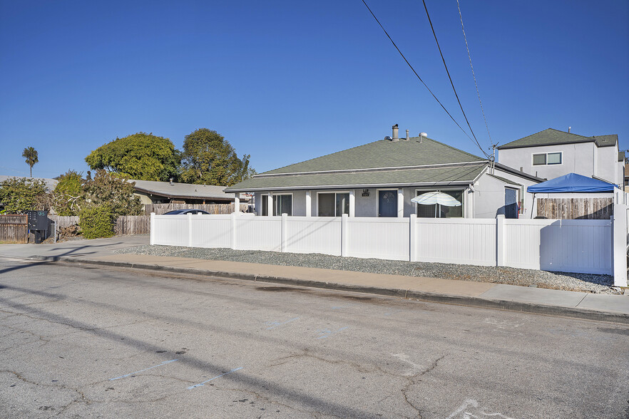 565 Florida St, Imperial Beach, CA for sale - Building Photo - Image 2 of 34