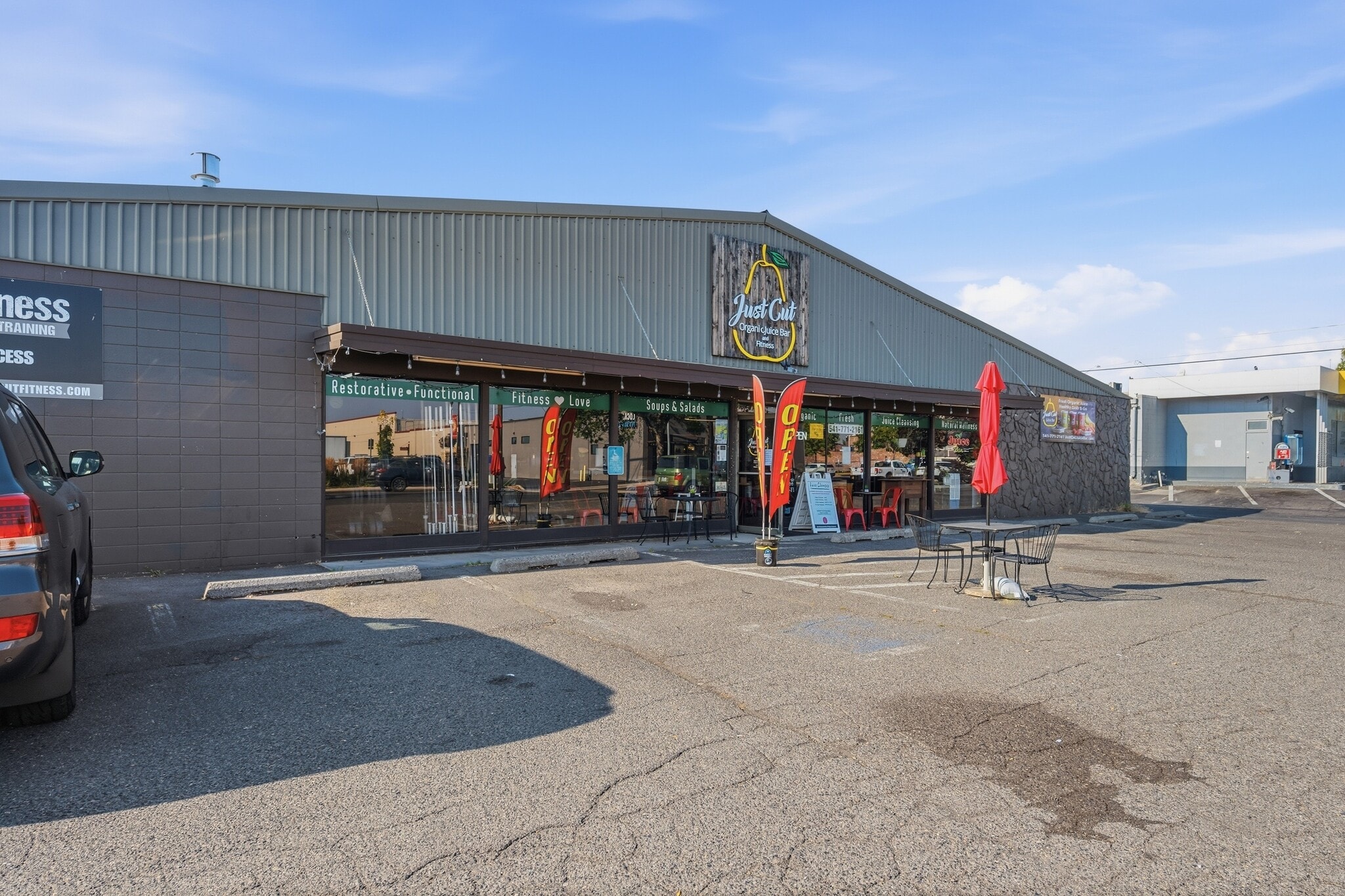 412 SW Evergreen Ave, Redmond, OR for lease Building Photo- Image 1 of 11