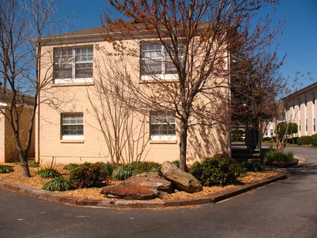 530-540 Oglethorpe Ave, Athens, GA à vendre - Photo du bâtiment - Image 1 de 1