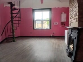 12 Moor Ln, Burnley for lease Interior Photo- Image 2 of 4