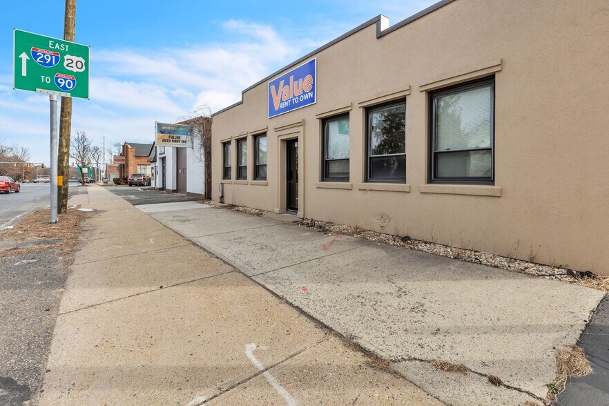 785 Page Blvd, Springfield, MA à vendre - Photo du bâtiment - Image 3 de 21