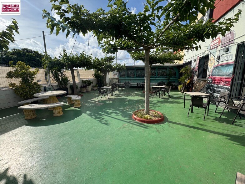 Commerce de détail dans València à vendre - Photo du bâtiment - Image 1 de 50