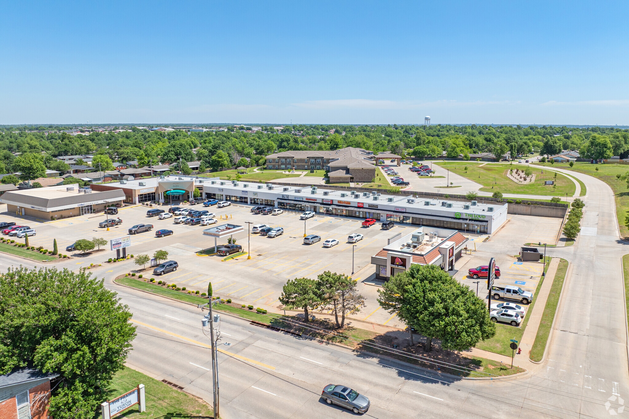 917-953 Cornwell Dr, Yukon, OK for lease Primary Photo- Image 1 of 10