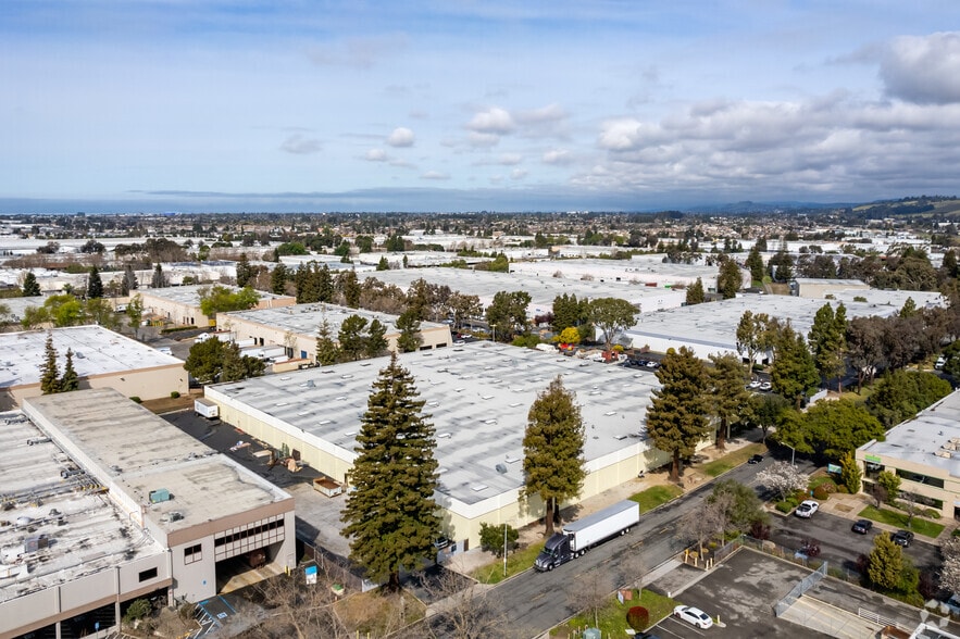30955 San Antonio St, Hayward, CA for lease - Aerial - Image 3 of 5