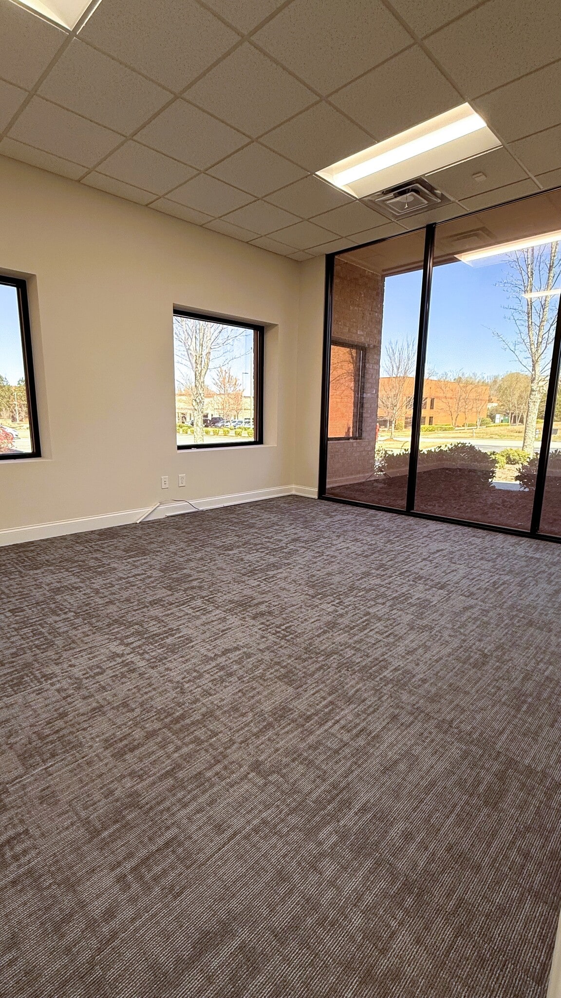 4135 Industry Way, Flowery Branch, GA for sale Interior Photo- Image 1 of 16