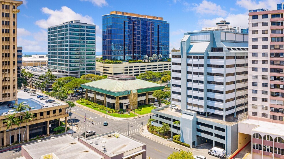1580 Makaloa St, Honolulu, HI à vendre - Photo du bâtiment - Image 1 de 20