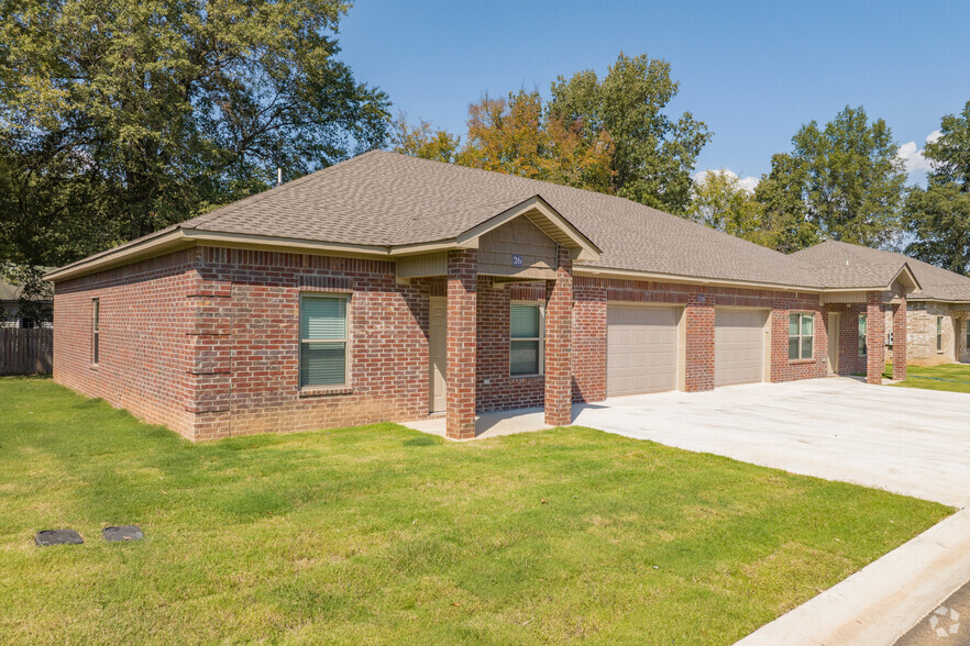 404 W Matthews St, Brookland, AR à vendre - Photo principale - Image 1 de 42