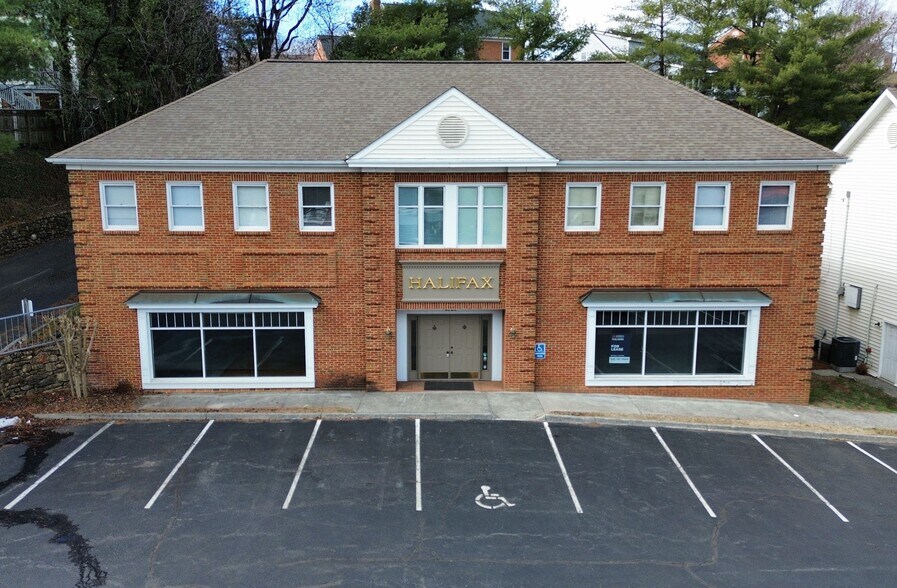 4525 Brambleton Ave, Roanoke, VA for lease - Building Photo - Image 1 of 9