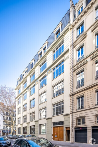 Bureau dans Lyon à louer - Photo du bâtiment - Image 2 de 4