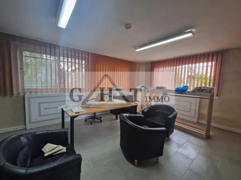 Bureau dans Mareuil-lès-Meaux à louer - Photo intérieure - Image 3 de 11