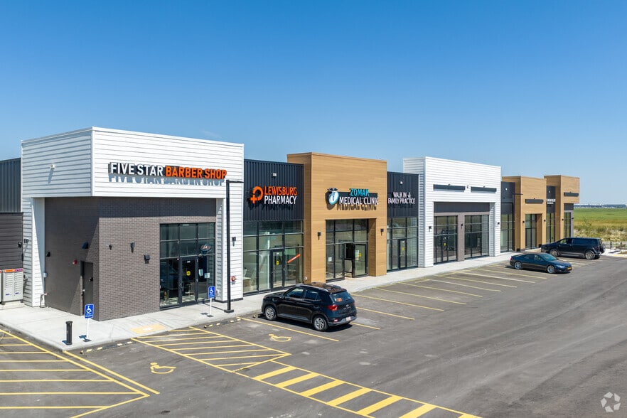 1100 140 Av NE, Calgary, AB for lease - Building Photo - Image 1 of 3