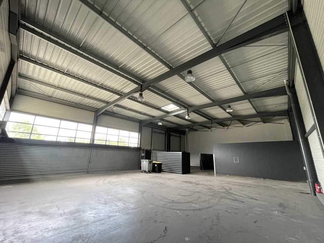 Rue Du Général Lionel De Marmier, Toulouse for lease Interior Photo- Image 1 of 16