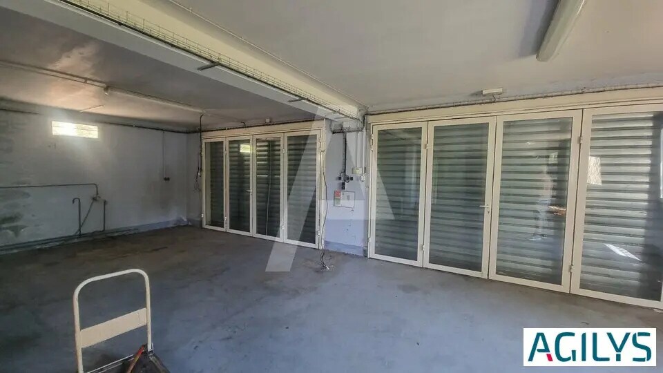 Flex in Marcoussis for sale - Interior Photo - Image 3 of 10