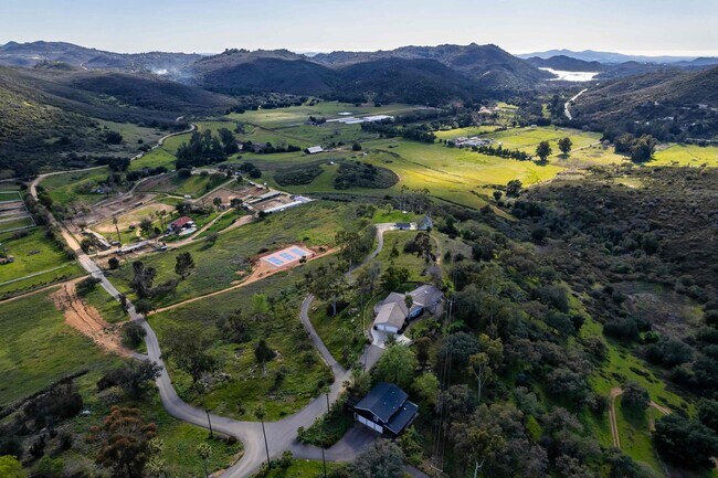 Plus de détails pour 26086 Bear Valley Heights Rd, Escondido, CA - Terrain à vendre