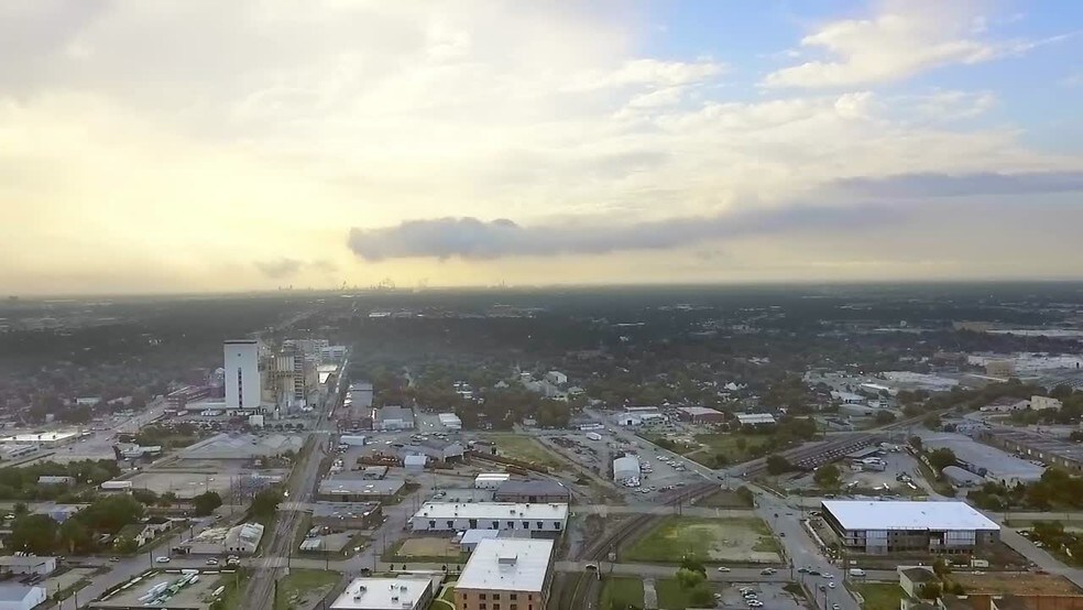 3420 Rusk St, Houston, TX à louer - Vidéo sur l’inscription commerciale - Image 2 de 22